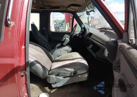 1992 Ford F350 z USA, uszkodzony, nr VIN 1FTJX35M6NKB81940